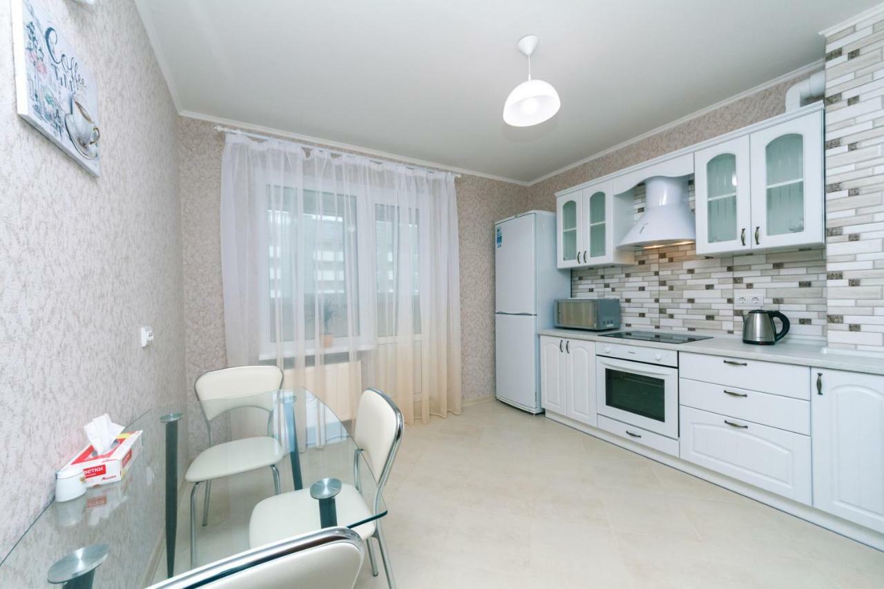 Видовая Квартира Yaroslavichi-2 Vîșhorod Exterior foto